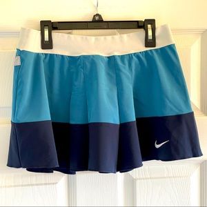 Nike Women’s Tennis Skirts, Size M